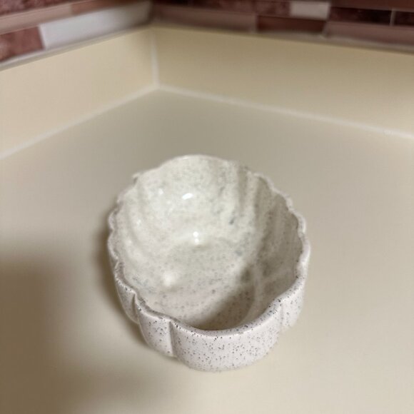 Vtg Oval  Planter 907 USA color White - Picture 3 of 7